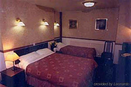 Four Stars Hotel London Exterior photo